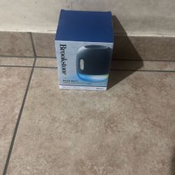 Brookstone Bass Beat Wireless Led Speaker 