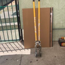 Dewalt Digging Holes 