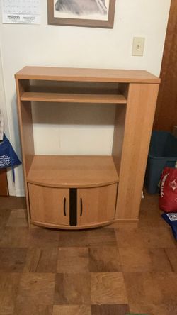 ENTERTAINMENT CENTER