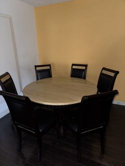 table & 6 chairs