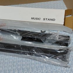 Folding music stands