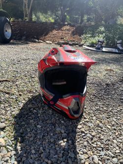 Riding helmet (s)