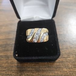 14k Man's Ring Set With 1 AND 1/2 CT  Diamonds Size 12 $1,500