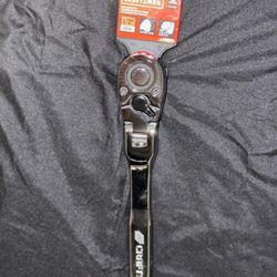 CRAFTSMAN.
1/2"
DRIVE
FLEXIBLE HEAD