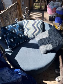 Bellehurst Blue Swivel couch Chair