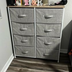 DRESSER 8 Drawers!!