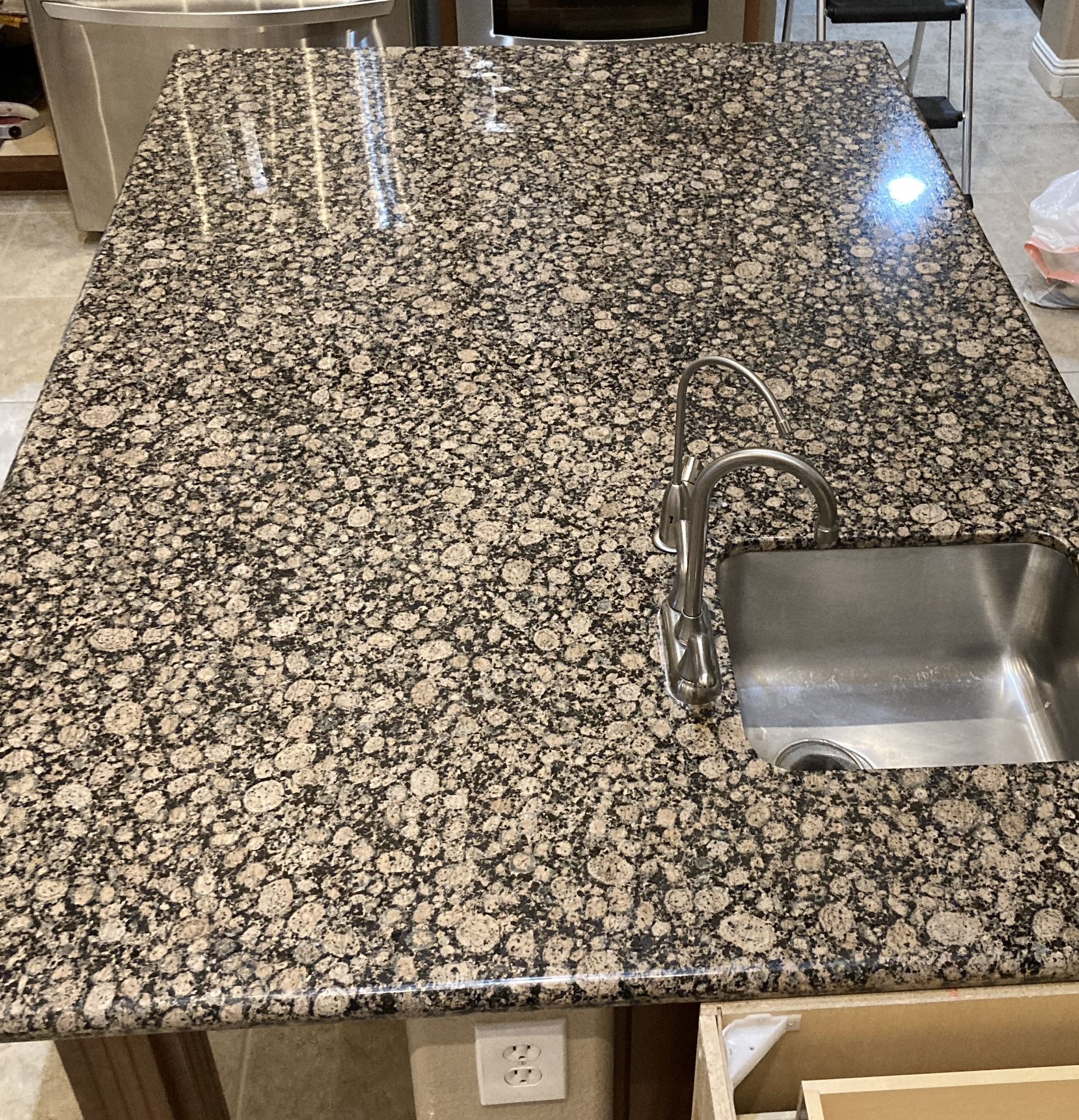 Granite Island Countertop For Sale Pick Up for Sale in Las Vegas, NV