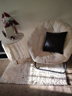 Urban style folding chair