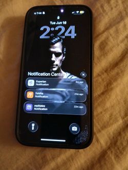 iPhone 16e