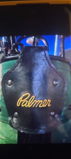 VINTAGE "ARNOLD PALMER" GOLF BAG AND CLUBS