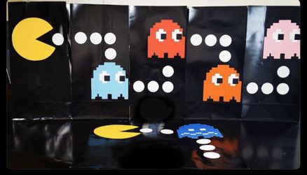 PAC-Man party supplies