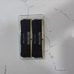 Crucial Ballistix 16GB (2×8GB) DDR4 3200MHz Desktop RAM