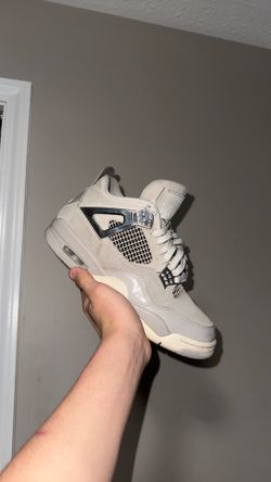 Jordan 4 FROZEN MOMENTS