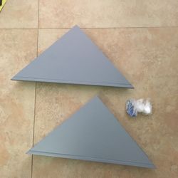 Two Set Of Wall Corner Shelf’s 