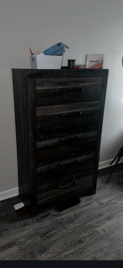 2 Dresser Set (negotiable)