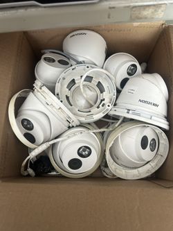 8 Hikvision Security cameras