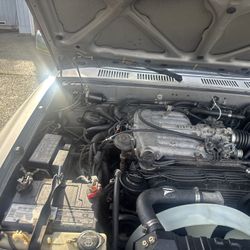 4Runner , 1993, SR5- 4 Wheel Drive 