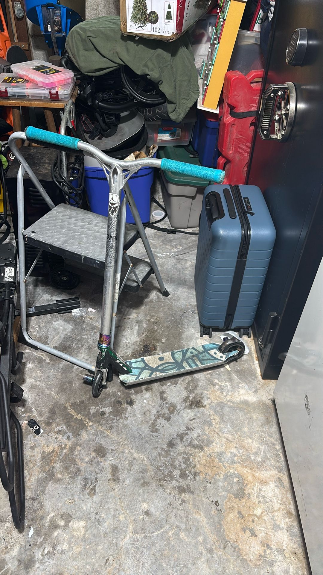 I built it when I was younger and it’s a professional scooter