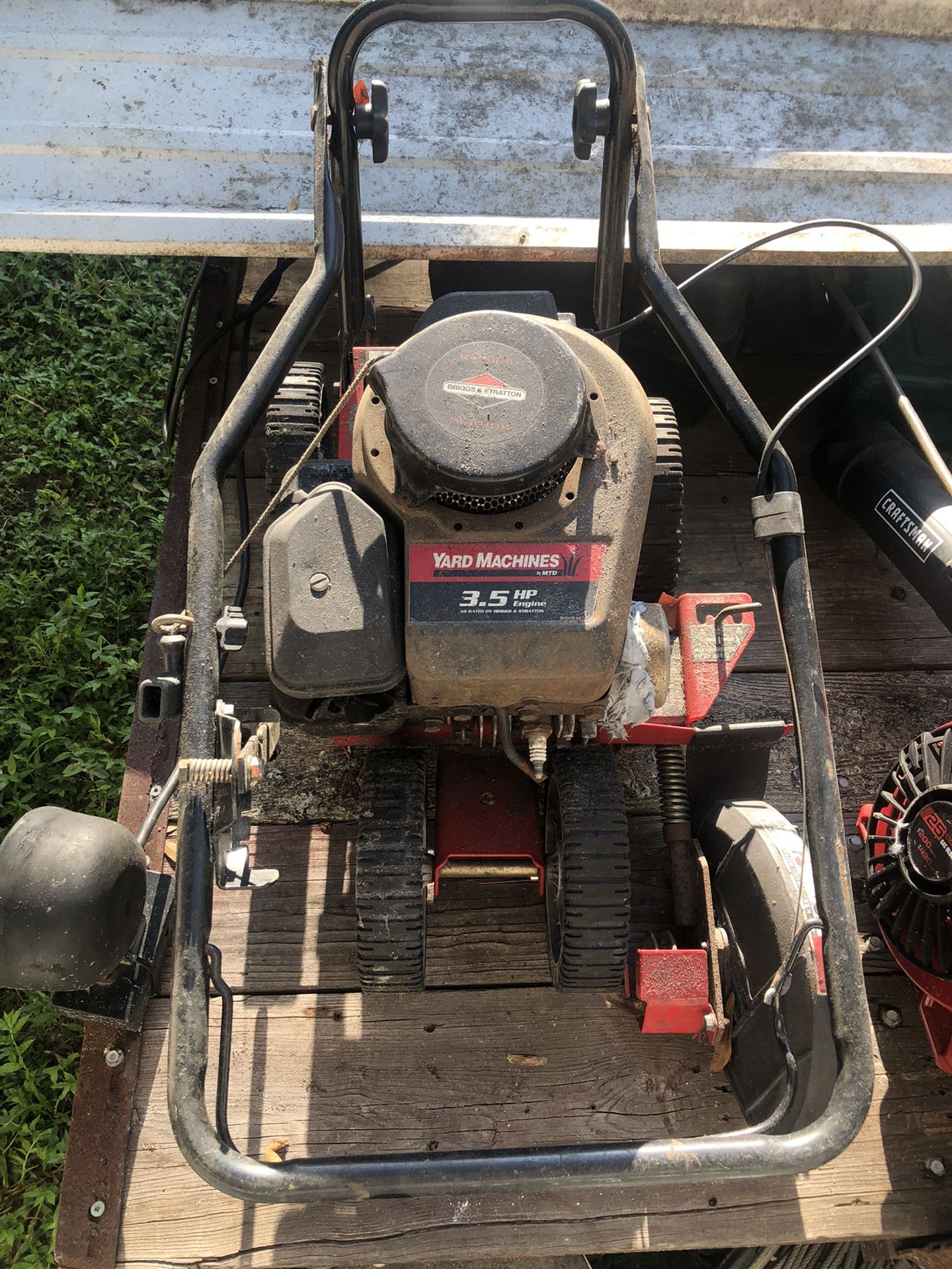 MTD Yard Machines 3.5 Hp Walk Behind Edger