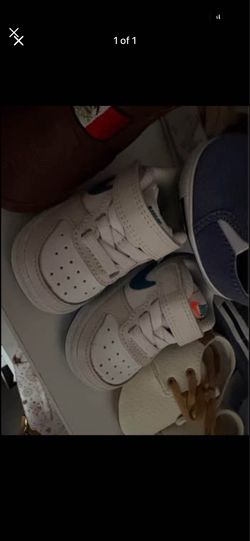 Baby shoes
