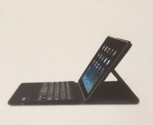 Black Bluetooth keyboard case iPad or best offer