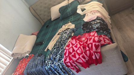 Medium size women sweatshirts and shirts
