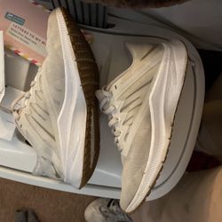 Running Shoes