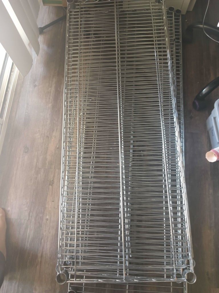 5 Metal Shelves (1 Unit) 