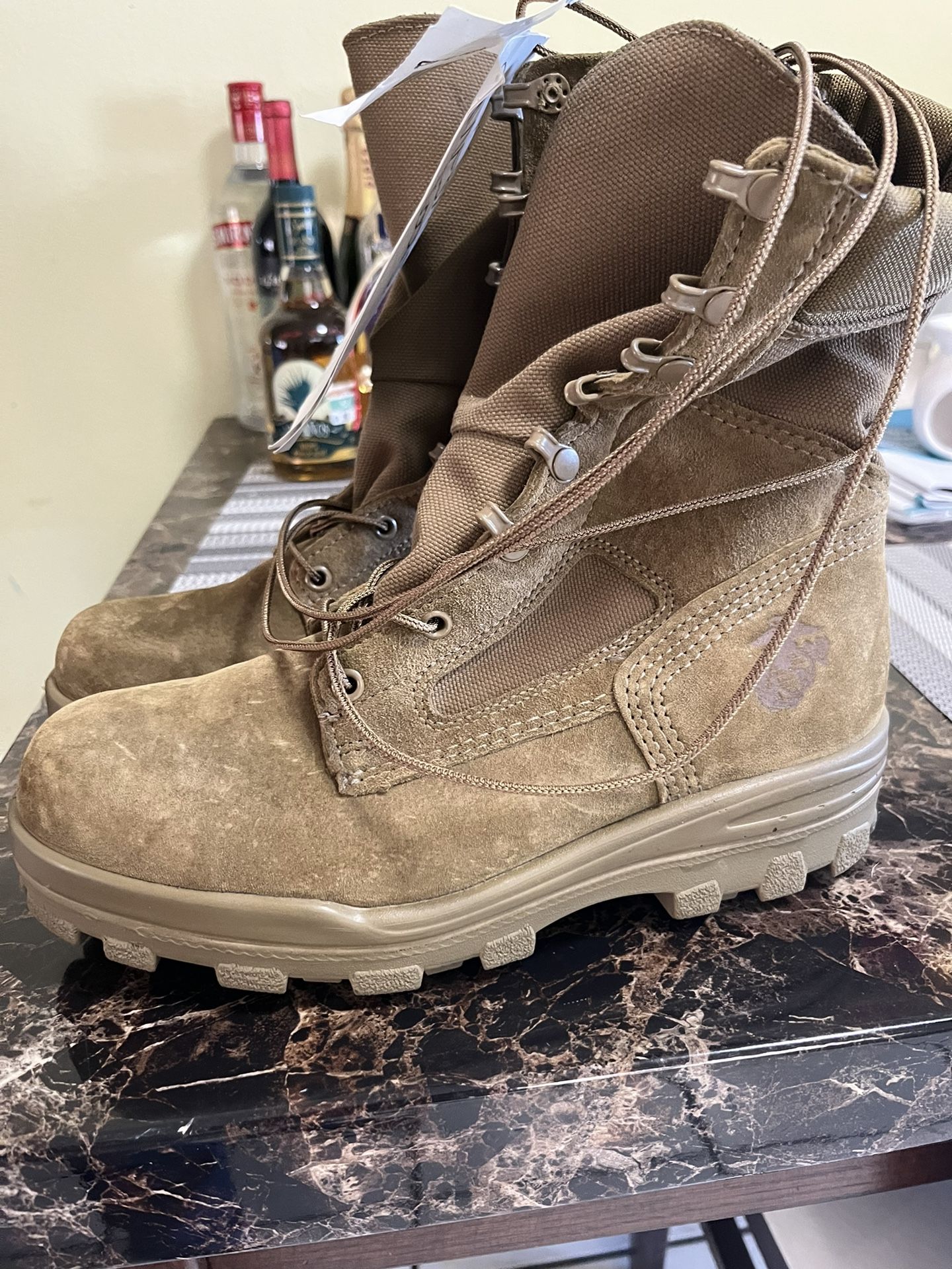 New Bates Military Boots 7.5