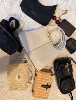 Women’s Hand Bag Bundle