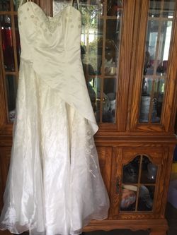 Wedding dress sz2 cream color