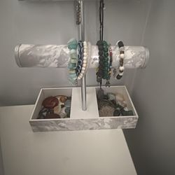 Jewelry stand