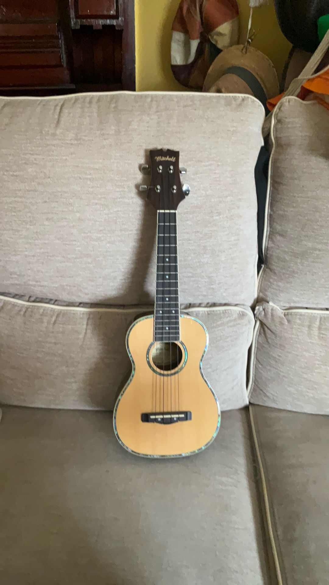 Ukulele Concert Size Mitchell