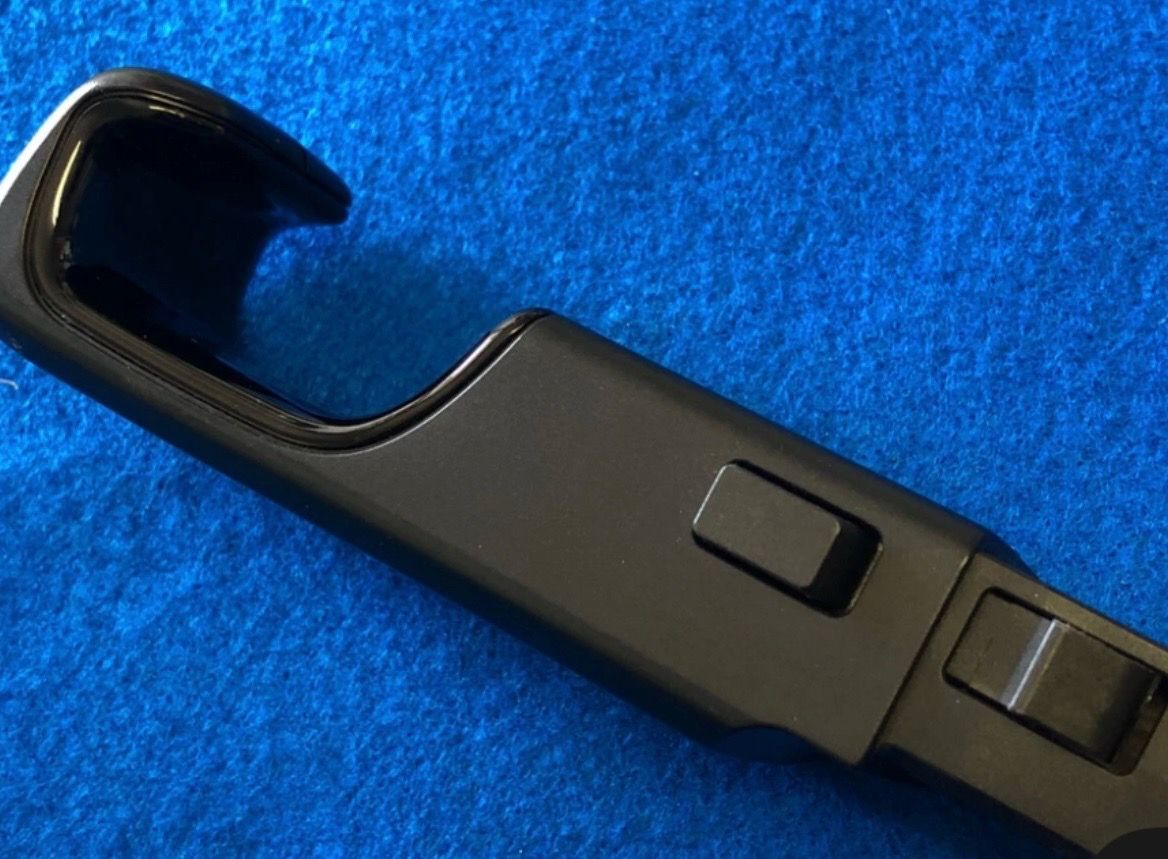 New Land Rover Click And Hook (2018 - 2020) Made in Germany VPLRS0389 in box