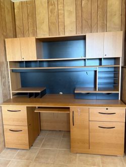 FREE Desk and Hutch FREE