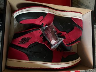 Air Jordan 1 Mid Size 11.5