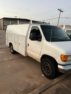 2004 Ford E-350