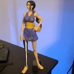 Nico Robin Anime Figure