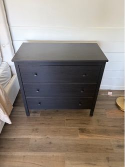 Dresser, 3 drawer