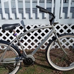 26 inch beach cruiser bike with upgraded tires single speed ready to ride