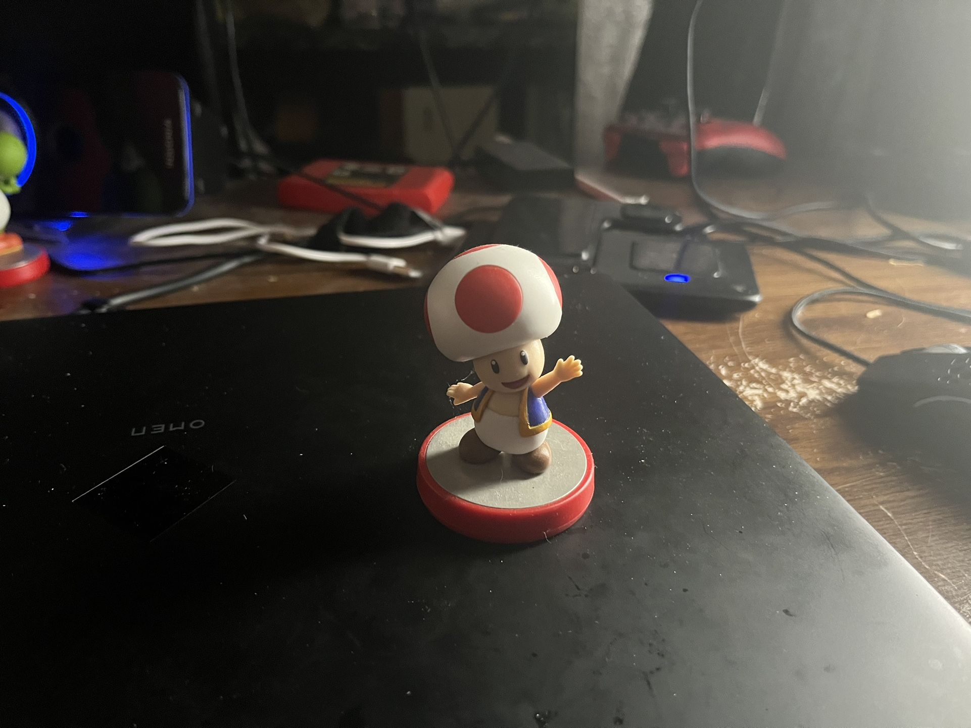 Toad Amiibo (out of box)