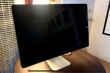 Apple 27” Cinema Display – For Parts / Repair – Includes Power Cable