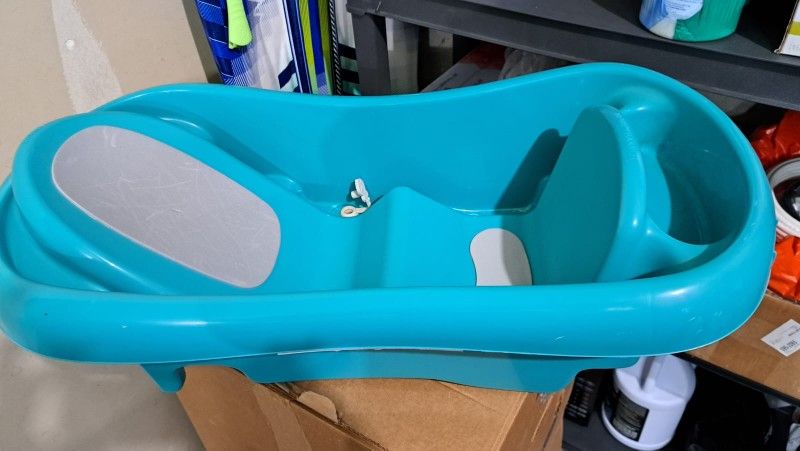 Free Toddler/Infant Bathtub