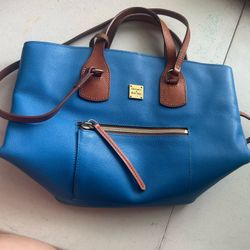 Dooney & Bourke Medium Shoulder Purse 