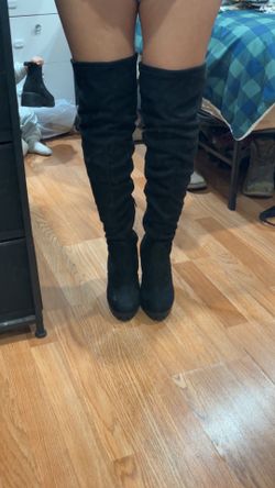 Women high knee boot