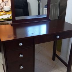 Vanity Dresser With Mirror