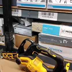 DEWALT 20V MAX BRUSHLESS 8 IN. PRUNING CHAINSAW (TOOL ONLY)