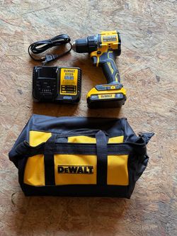 DeWalt 20V Brushless Drill with Battery, Charger & Bag