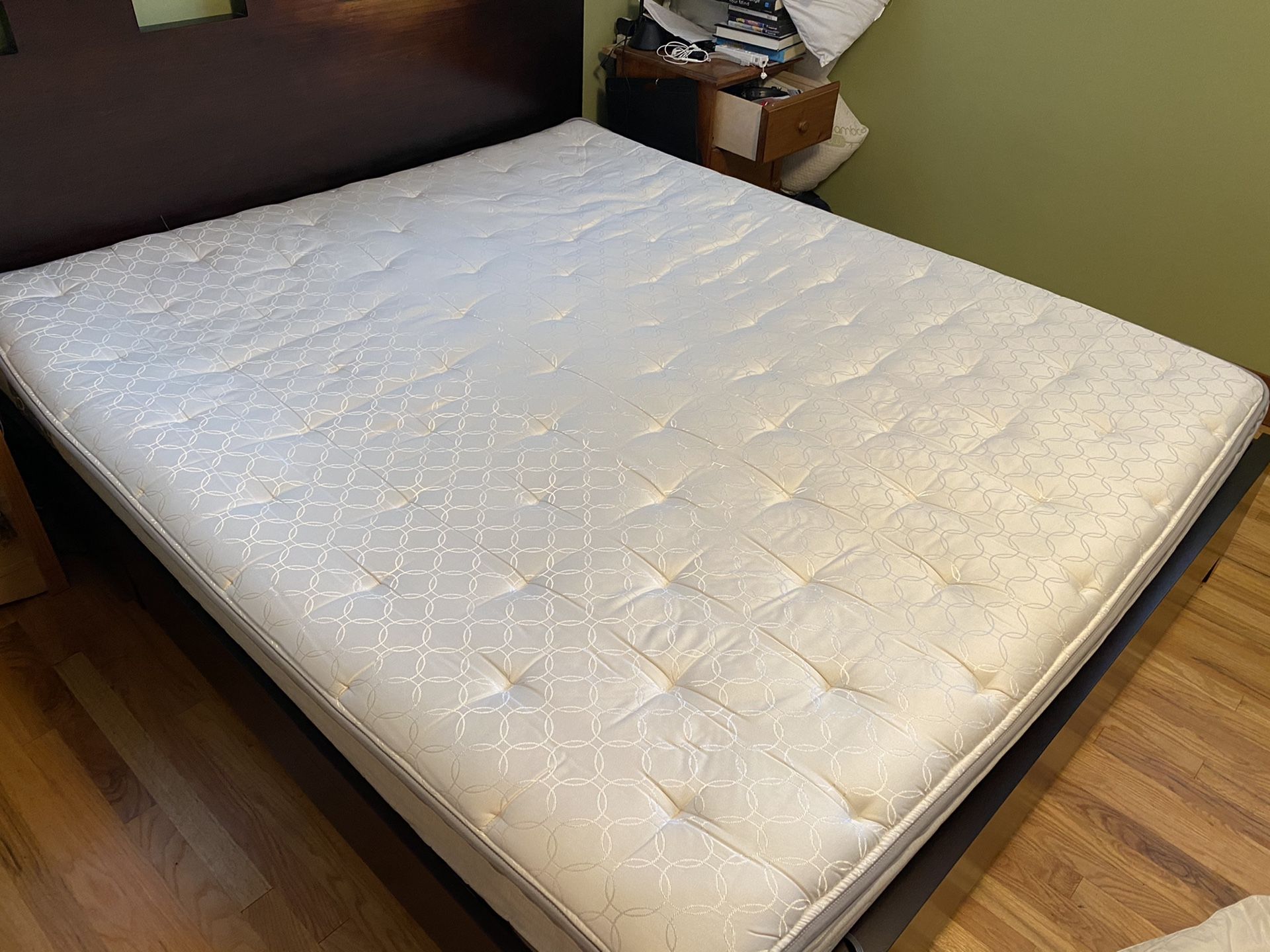 Sleep Number California King Mattress and accessories