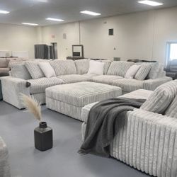 STUPENDOUS ALLOY 3 PIECE SECTIONAL